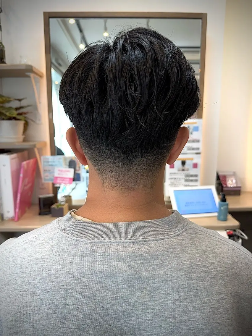 ショート 🧊メンズ/ギャル/ ブリーチカラー🧊のヘアスタイル