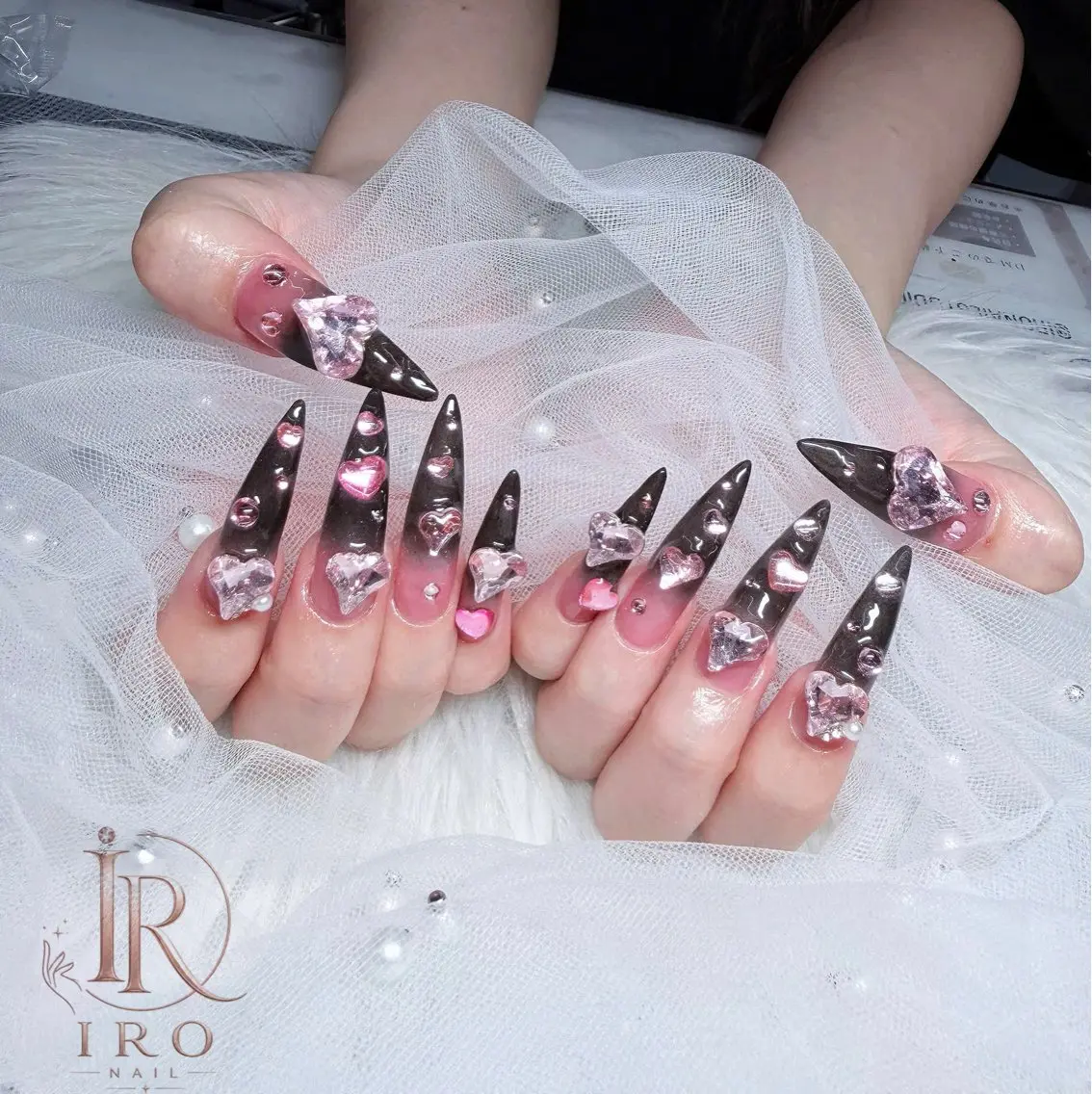 ネイル ハンドネイル IRO Nail Studioのネイルデザイン