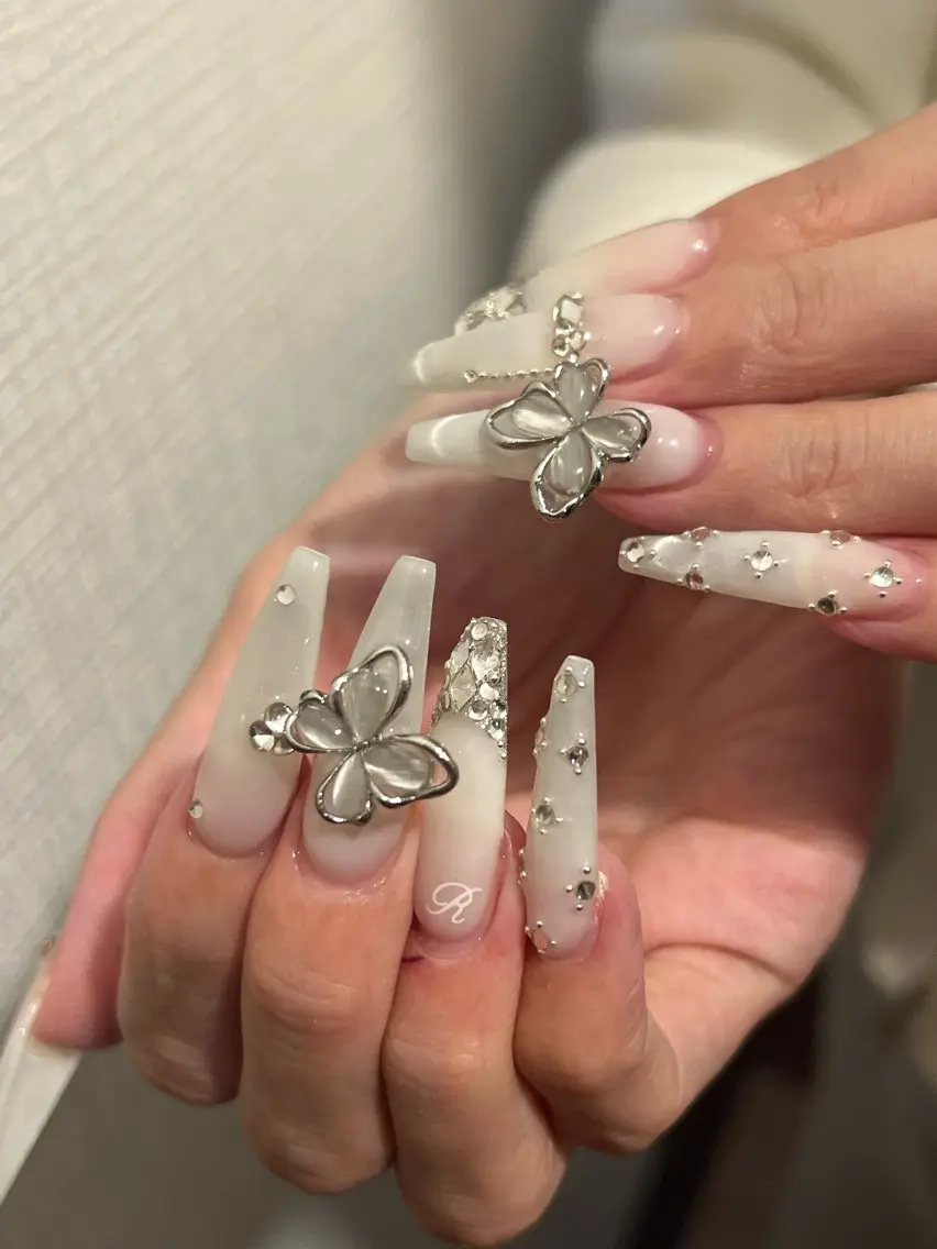 ネイル ハンドネイル Luna Gladeのネイルデザイン