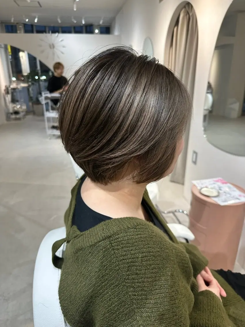 ショート カラー ヘアカラー トリートメント 本町/新町/心斎橋 透明感カラーSANCのヘアスタイル