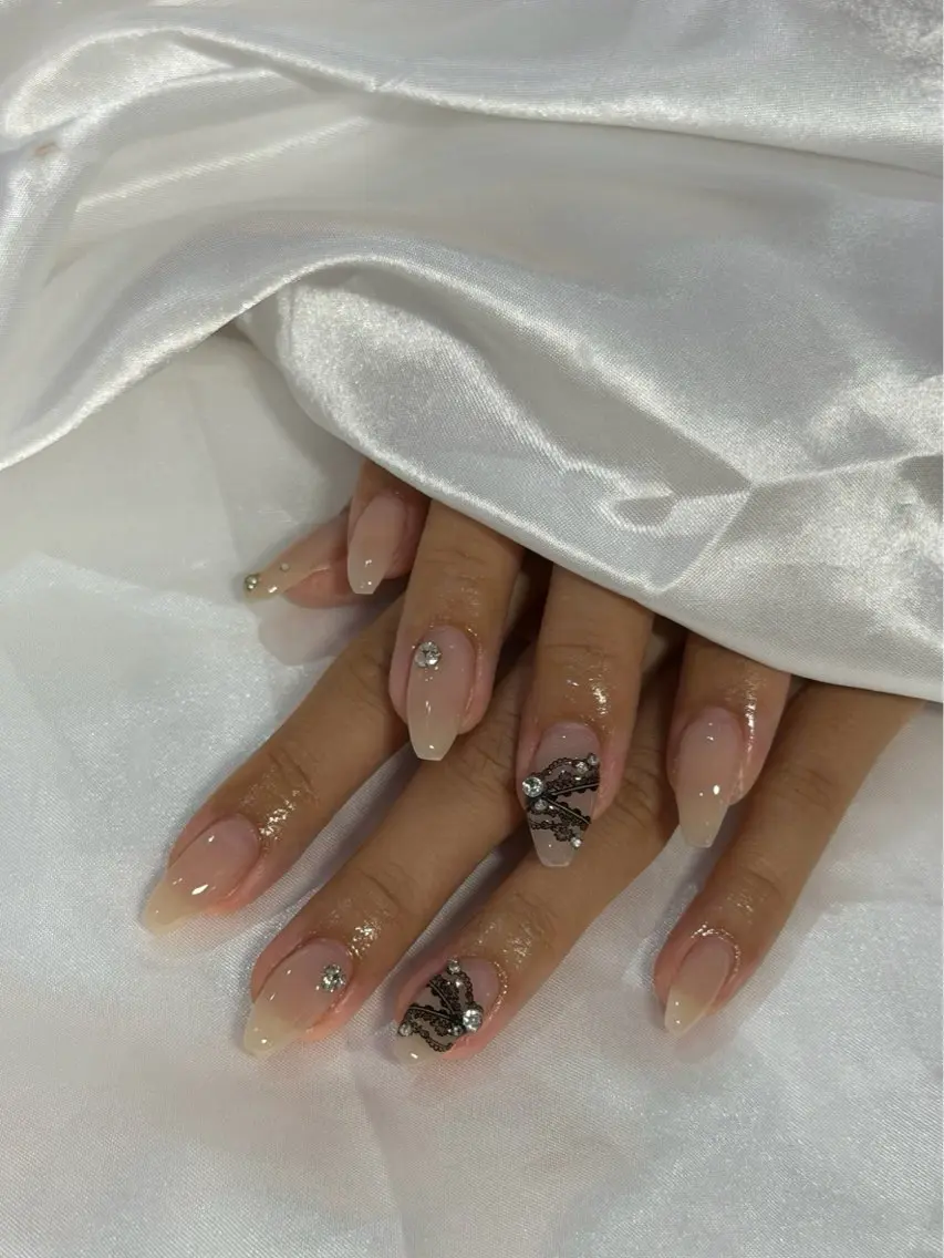ネイル ハンドネイル フットネイル LAVISHもも /大和駅徒歩1分🐾のネイルデザイン