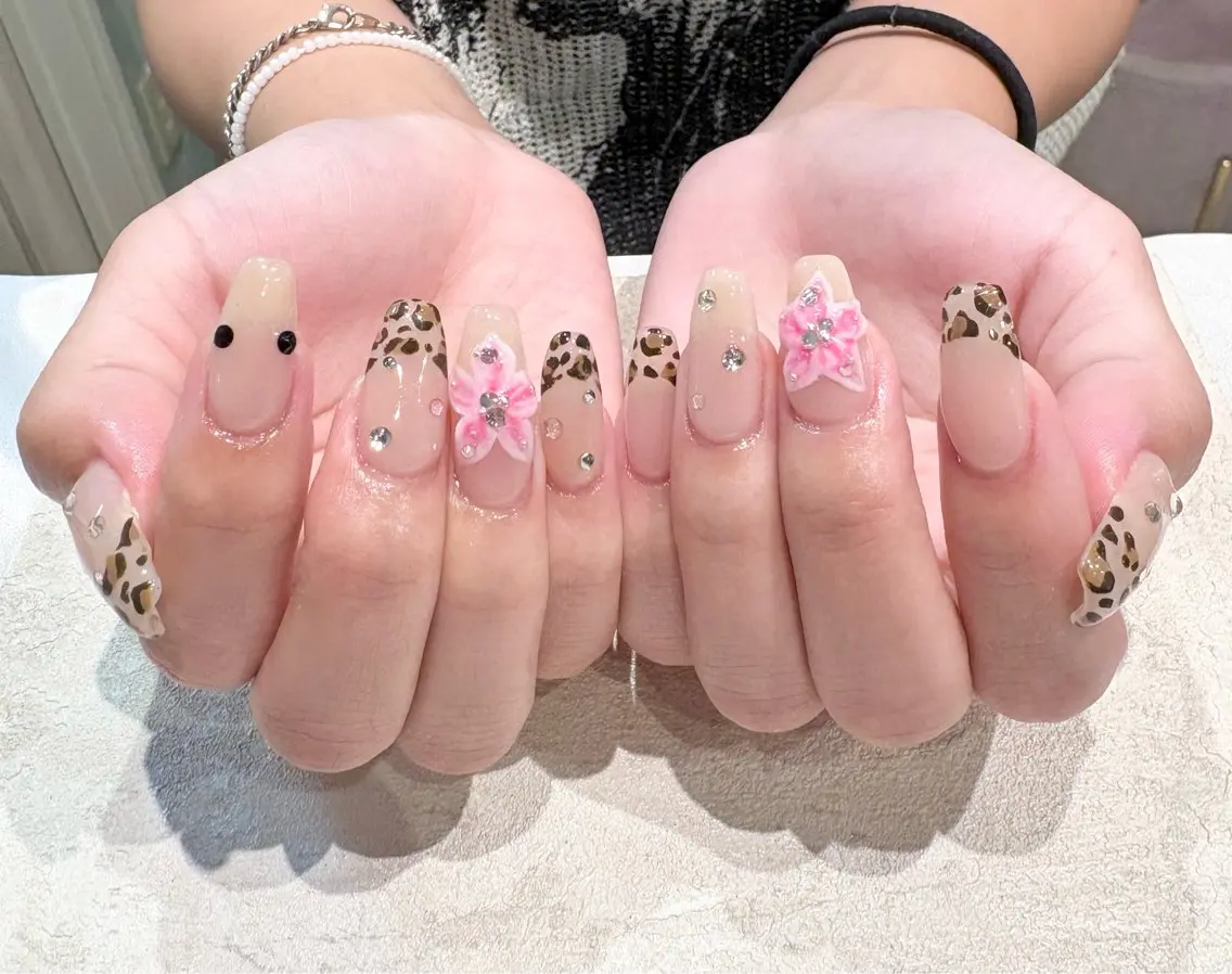 ネイル ハンドネイル ecrin 💎 mayuのネイルデザイン
