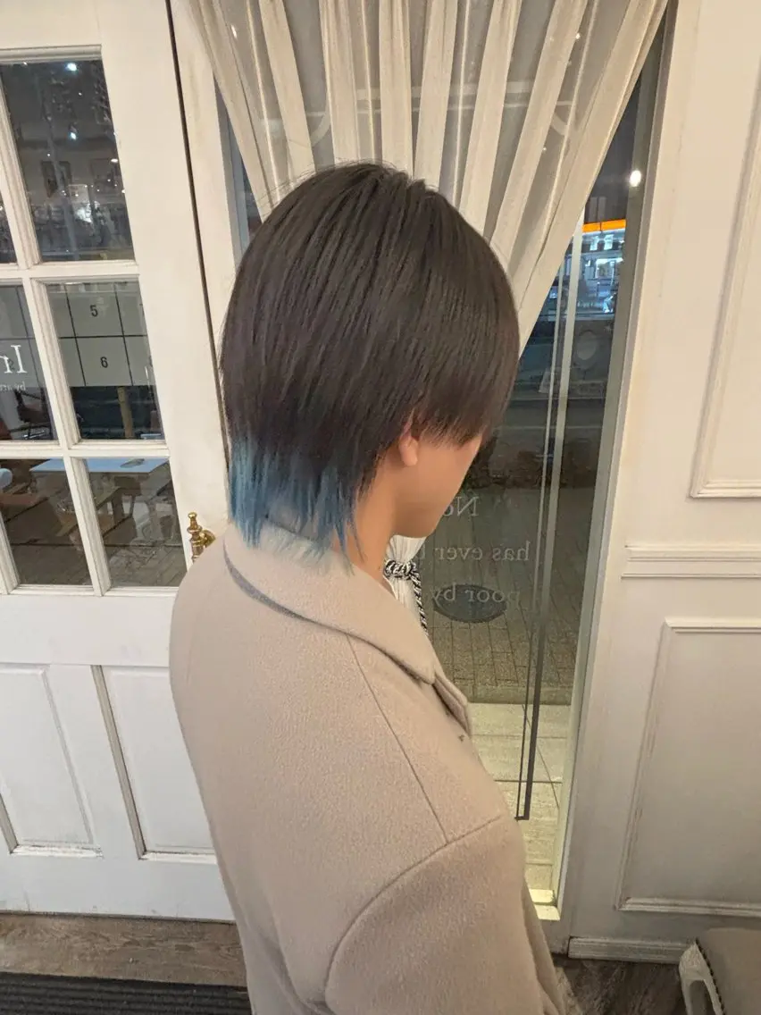 メンズ カット ヘアカラー ウルフ/レイヤー/ 戸内໒꒱· ゚のヘアスタイル