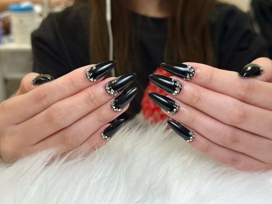 ネイル アートネイル ハンドネイル Nienail_ Luxeのネイルデザイン
