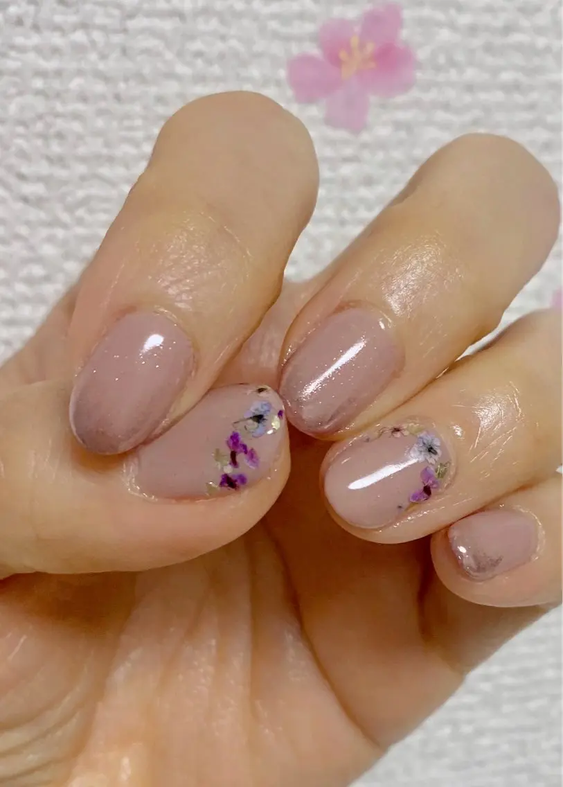 ネイル フラワーネイル グラデーション ミラーネイル Nail Salon K 🧸美爪育成のネイルデザイン