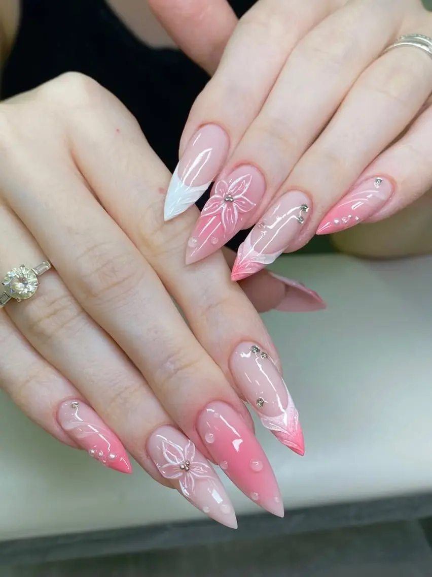 ネイル アートネイル ジェルネイル 韓国ネイル ニュアンスネイル 夏ネイル ハンドネイル Umee Nailのネイルデザイン