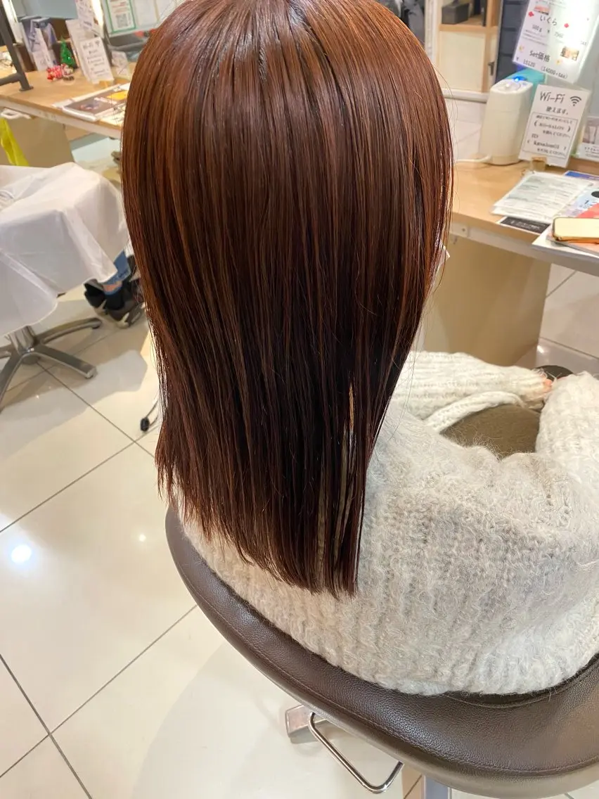 ミディアム カラー 切りっぱなしボブ ミディアムパーマ ブリーチ ケアブリーチ 透明感カラー カット ヘアカラー トリートメント 🐥波巻き/メンズ/ ショート🐥いとみなのヘアスタイル