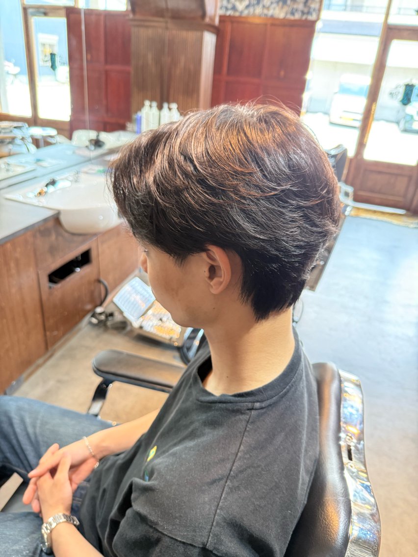 ミディアム メンズ ミディアムパーマ フェザーパーマ メンズパーマ 田中 叶夢のヘアスタイル