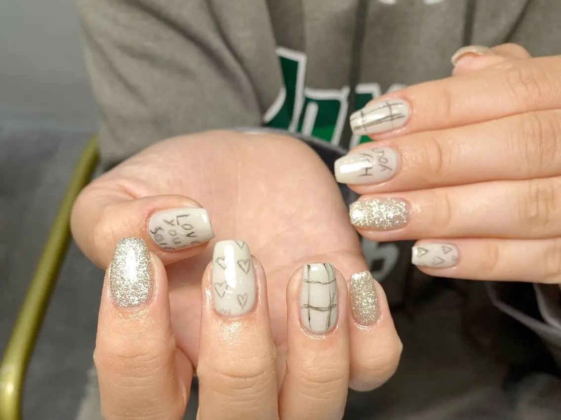 ネイル クリアネイル フラッシュネイル フットネイル フレンチネイル ジェルネイル ハンドネイル UM Nail Salonのネイルデザイン