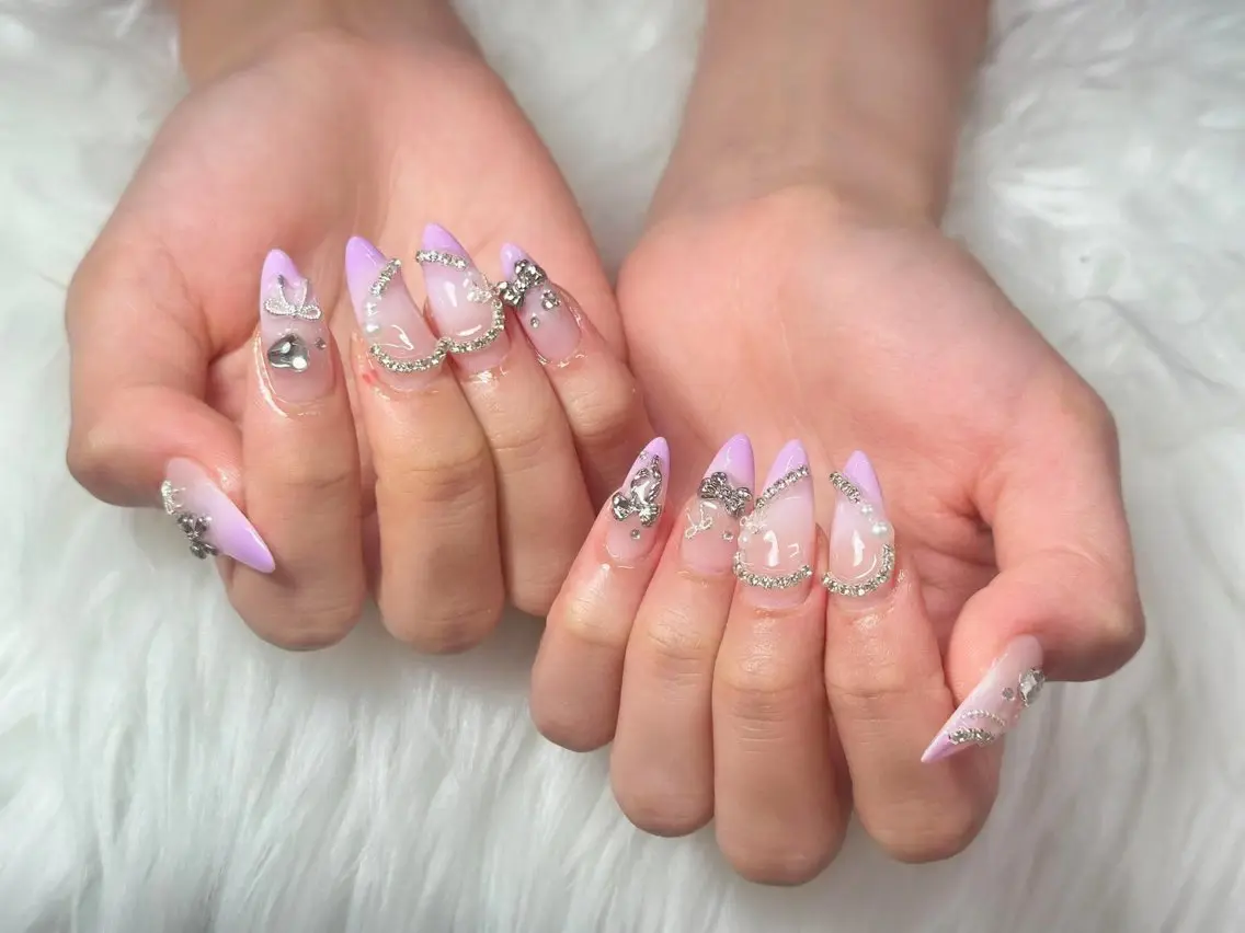 ネイル AURA NAIL 上前津のネイルデザイン