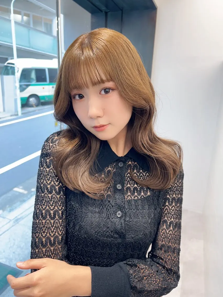 セミロング カラー カット ヘアカラー 🪞上品で可愛い韓国 ヘア🪞Rikutoのヘアスタイル