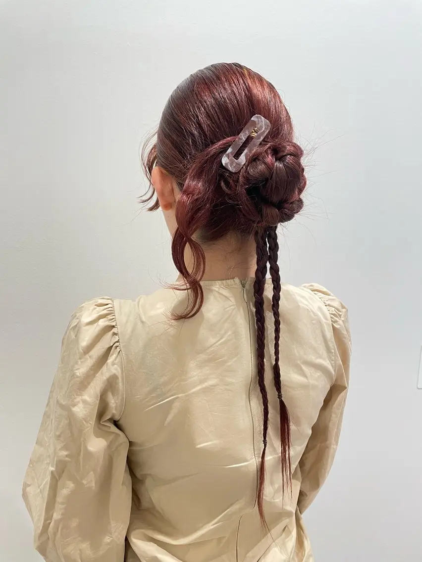 お出かけ前にヘアセット&耳ツボジュエリー(片耳5箇所、両耳10箇所)💎の写真