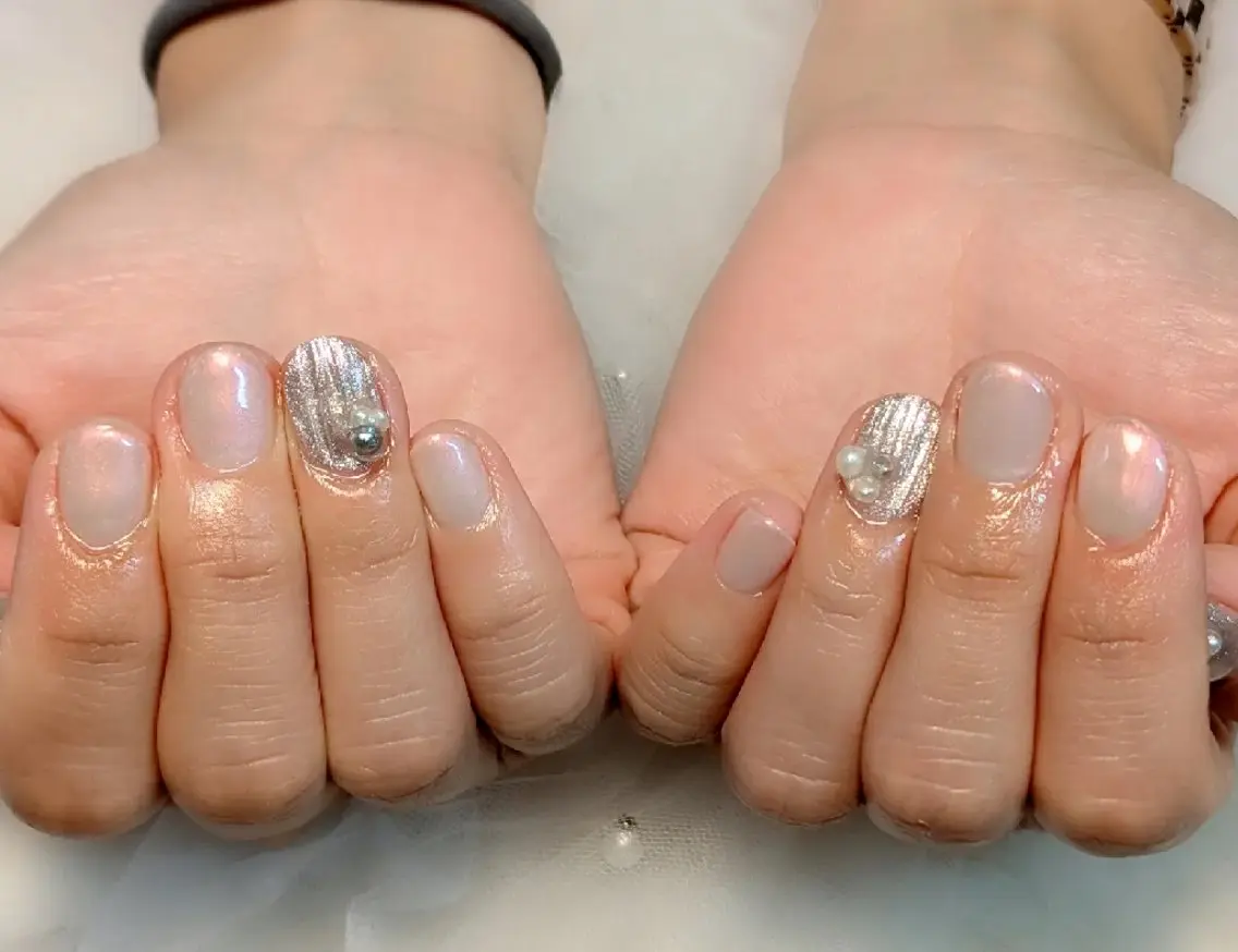ネイル オーロラネイル m&pPrivate nailsalonのネイルデザイン