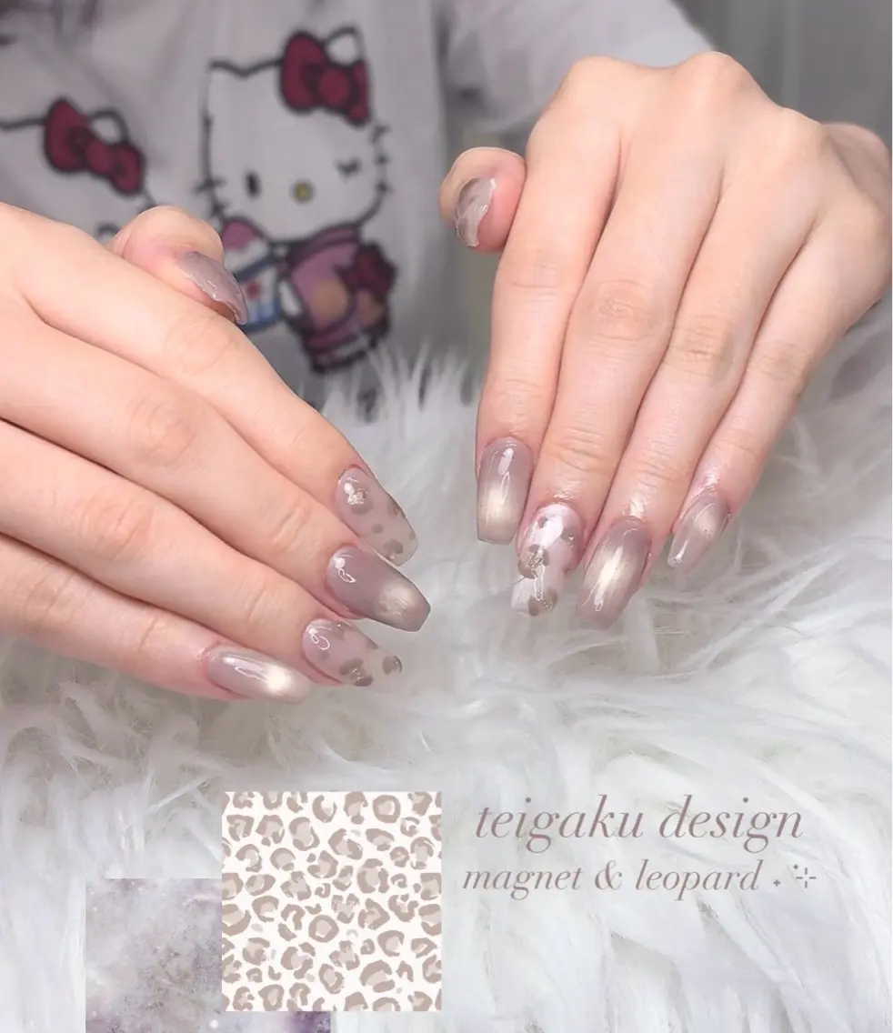 セミロング ハンドネイル NENENAIL 【シヨン】のネイルデザイン