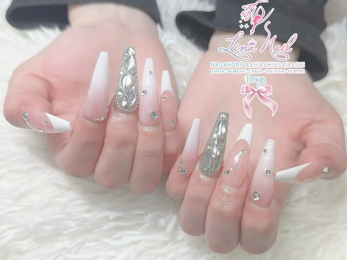 セミロング Linanail Nambaのネイルデザイン