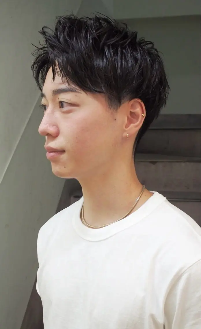 ショート メンズ 鶴巻 智樹のヘアスタイル