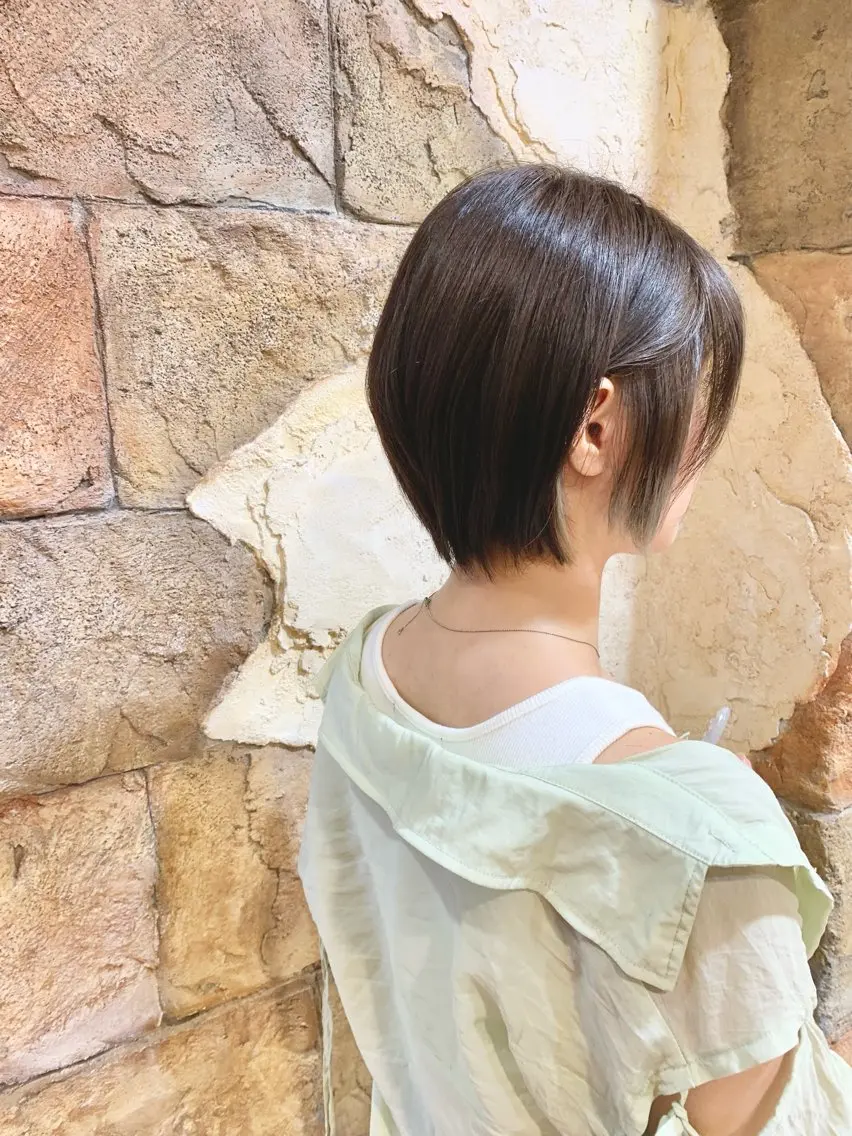 カラー 保坂 彩月のヘアスタイル