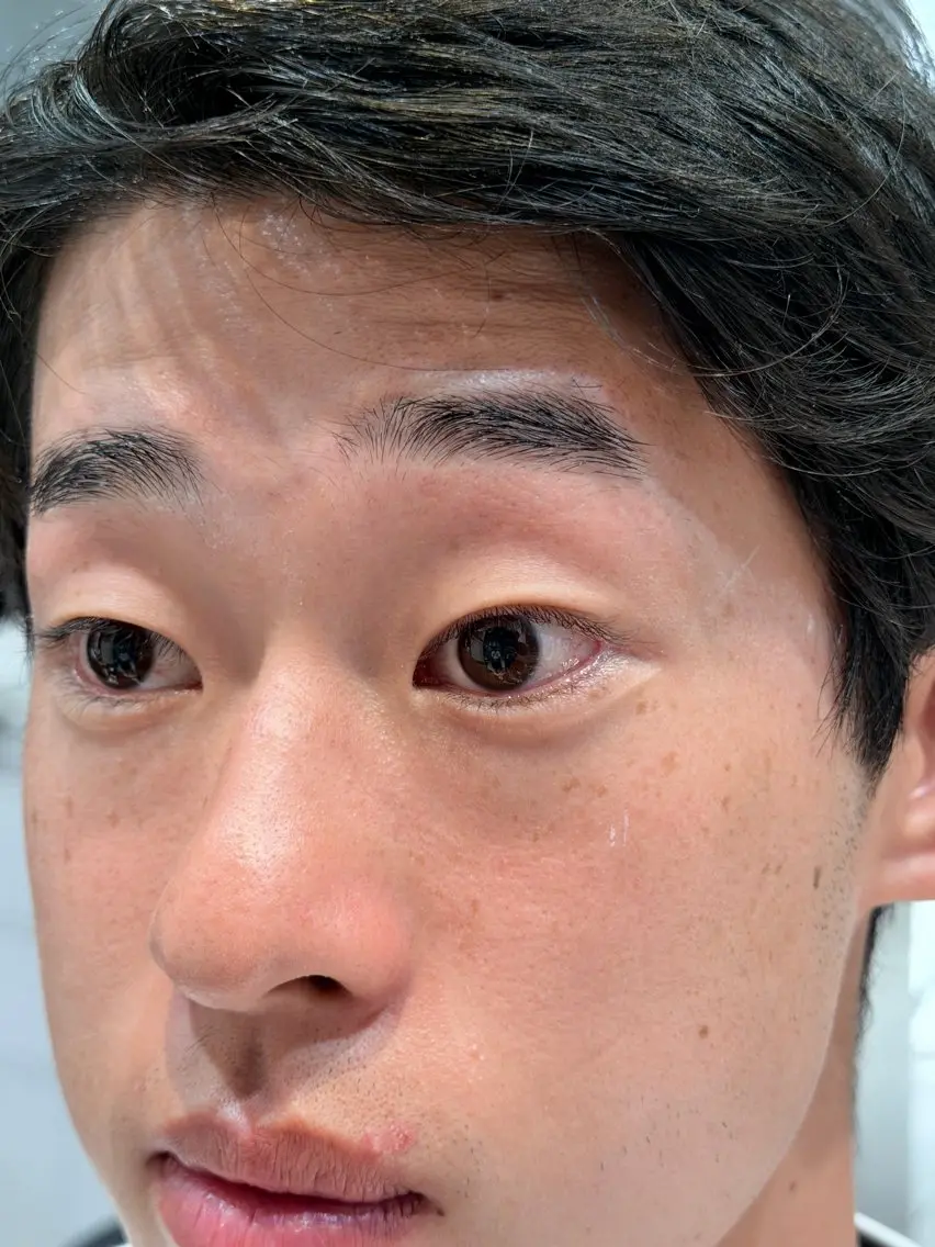 メンズ アイブロウ 五木田 琥珀のヘアスタイル