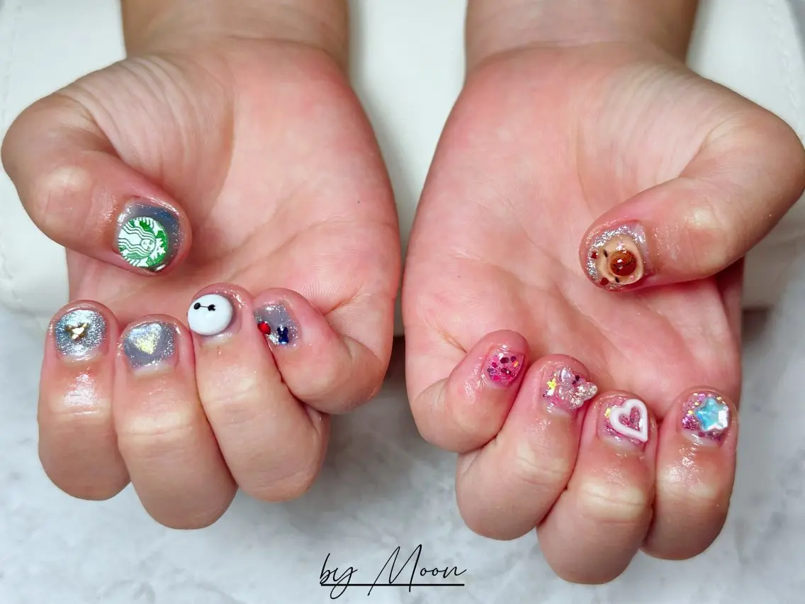 ネイル Moon Nailsのネイルデザイン