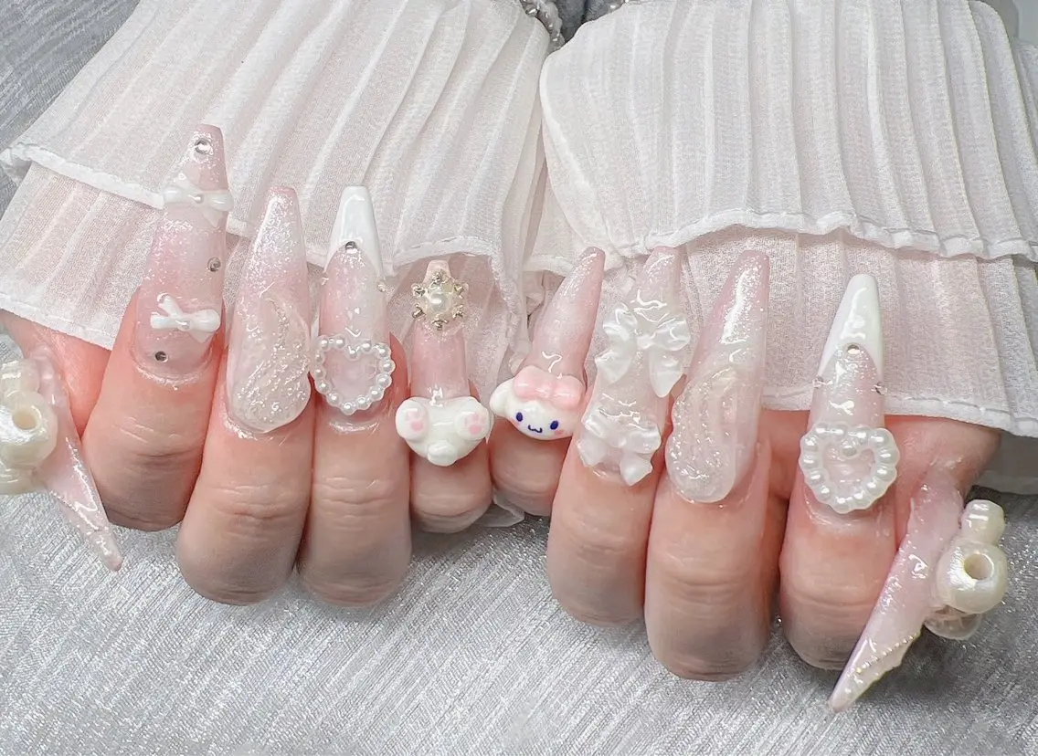 ネイル 長さ出し グラデーション 卒業式 キラキラネイル マグネットネイル ハンドネイル Lee Nailsのネイルデザイン