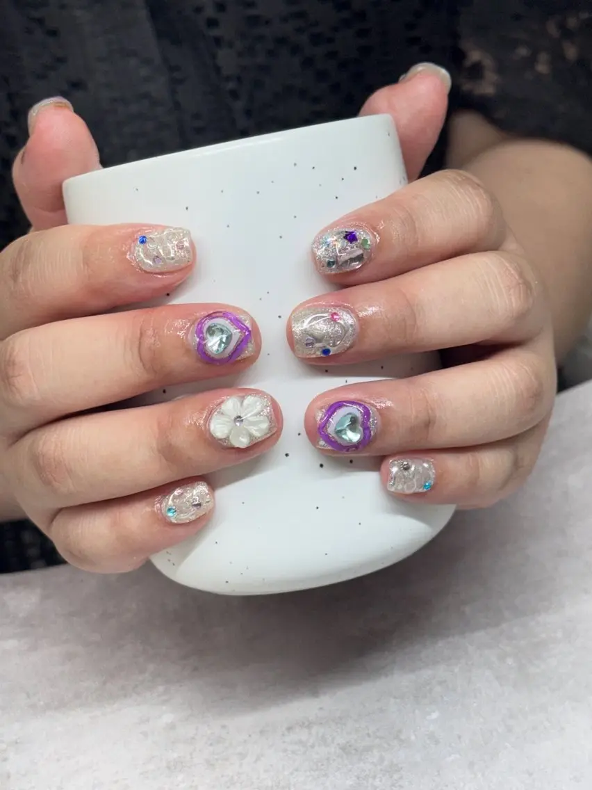 ネイル アートネイル オーロラネイル チークネイル 長さ出し フットネイル ハンドネイル ハンドケア Hazuki nailのネイルデザイン
