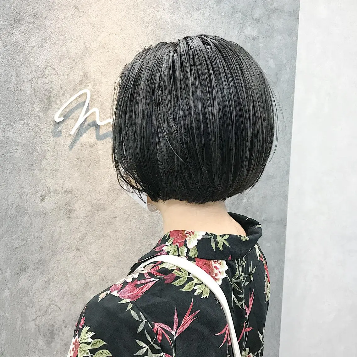 ショート ボブ ハイライト カット ヘアカラー トリートメント 所渉/韓国レイヤー /ウルフカットのヘアスタイル