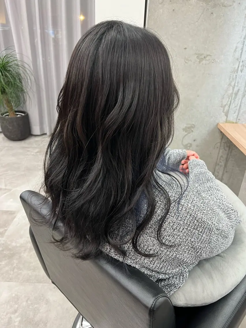ロング 奥野JAPAN🌈 艶髪カラーのヘアスタイル