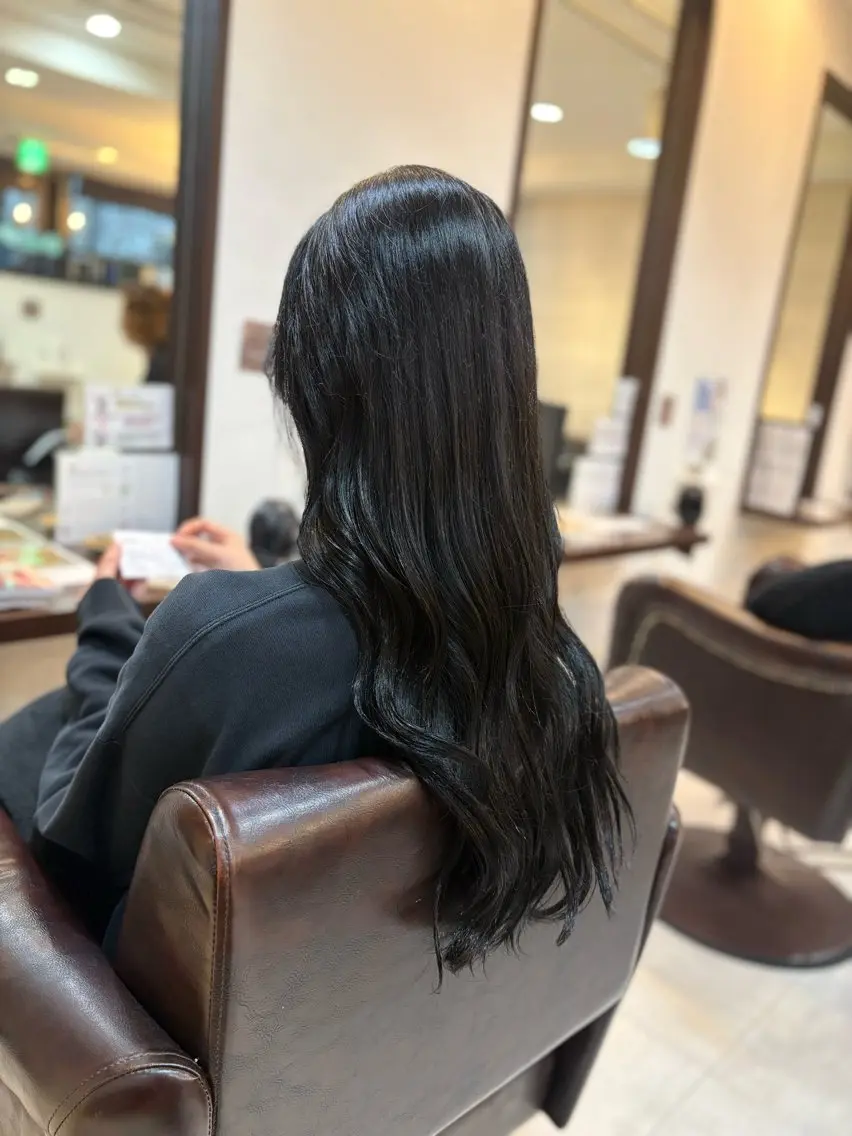 ロング カラー ハイトーンカラー ヘアカラー AIRI /  eachのヘアスタイル