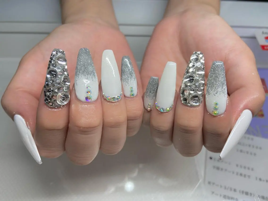 ネイル ハンドネイル Miki 本町駅｜💅‎🤍のネイルデザイン