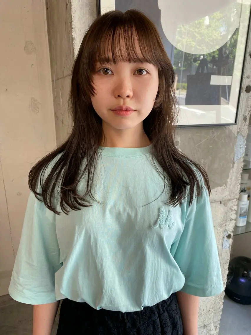 ロング カラー アッシュ レイヤーカット 永田 愛莉のヘアスタイル