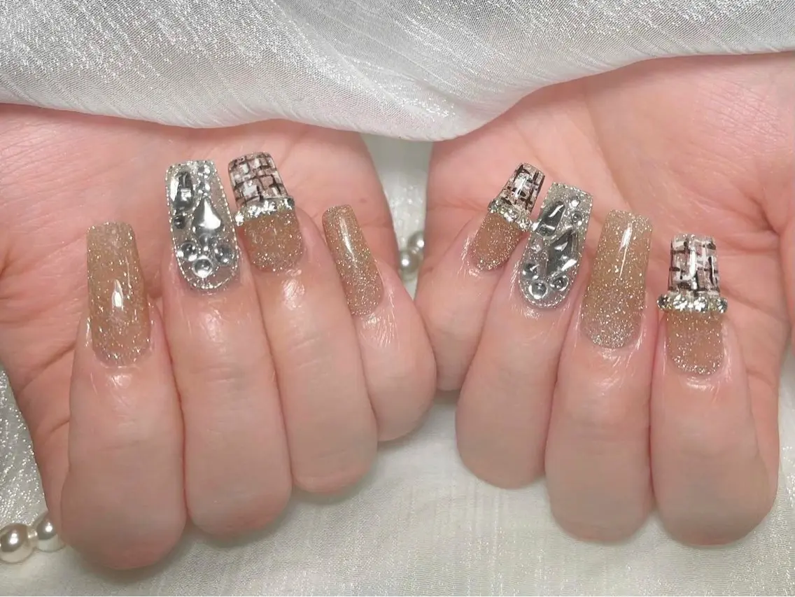 ネイル ハンドネイル mochi nailsのネイルデザイン