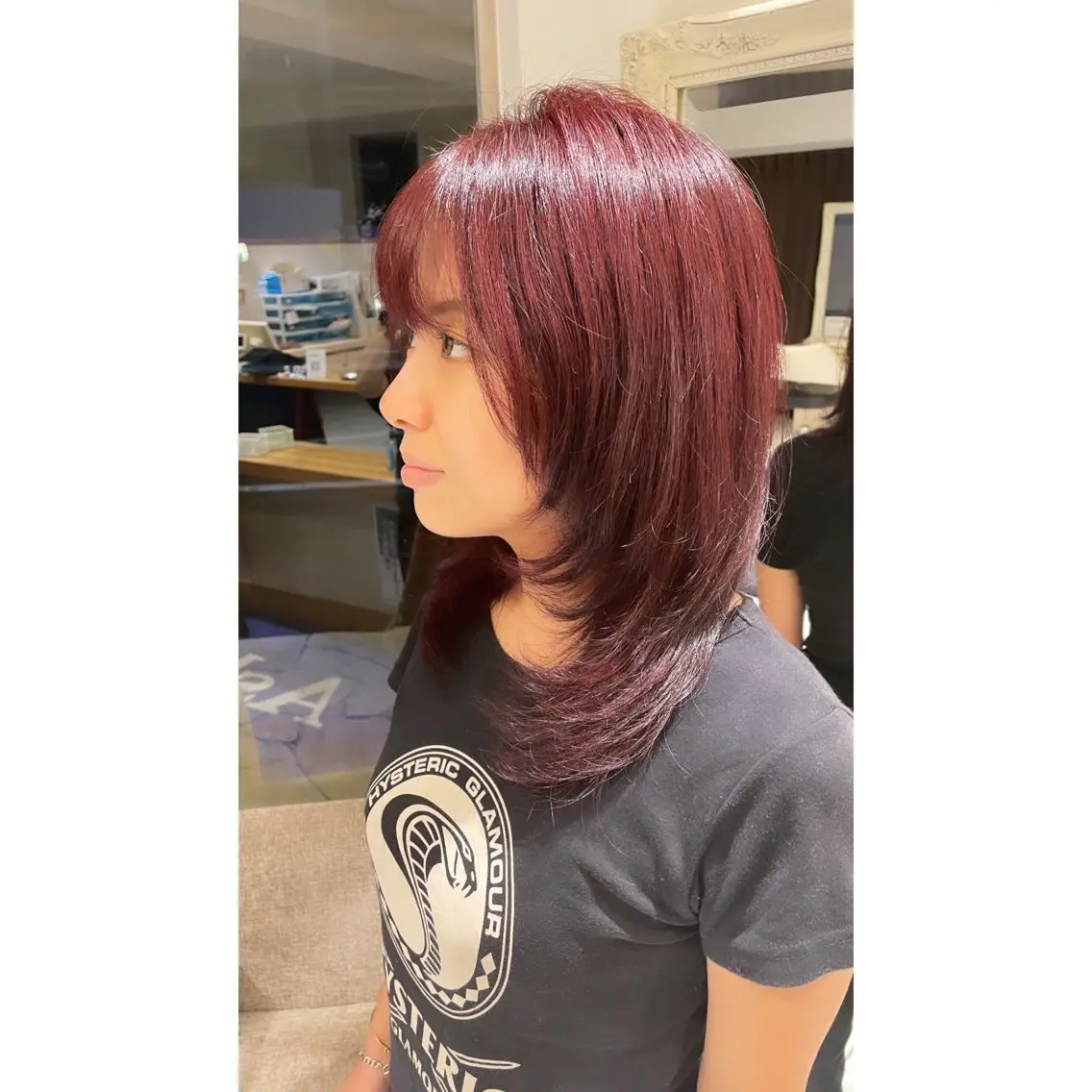 ミディアム ヘアカラー アラキ レイナのヘアスタイル