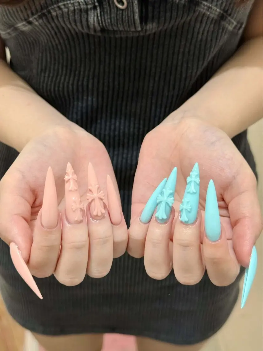 ネイル チークネイル ドット フレンチネイル グラデーション ハート ハンドネイル ハンドケア Eli Muse 新宿ネイルのネイルデザイン
