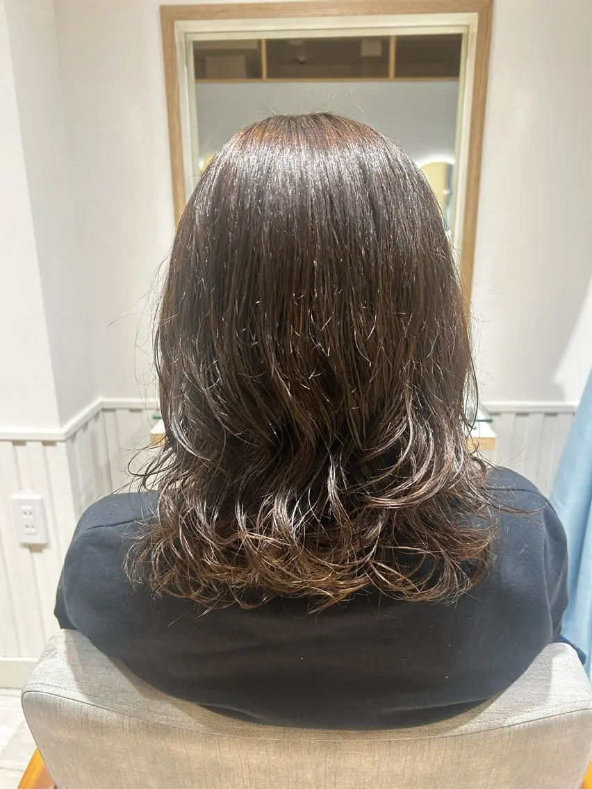 セミロング パーマ セミロングパーマ デジタルパーマ 大川 夏実のヘアスタイル