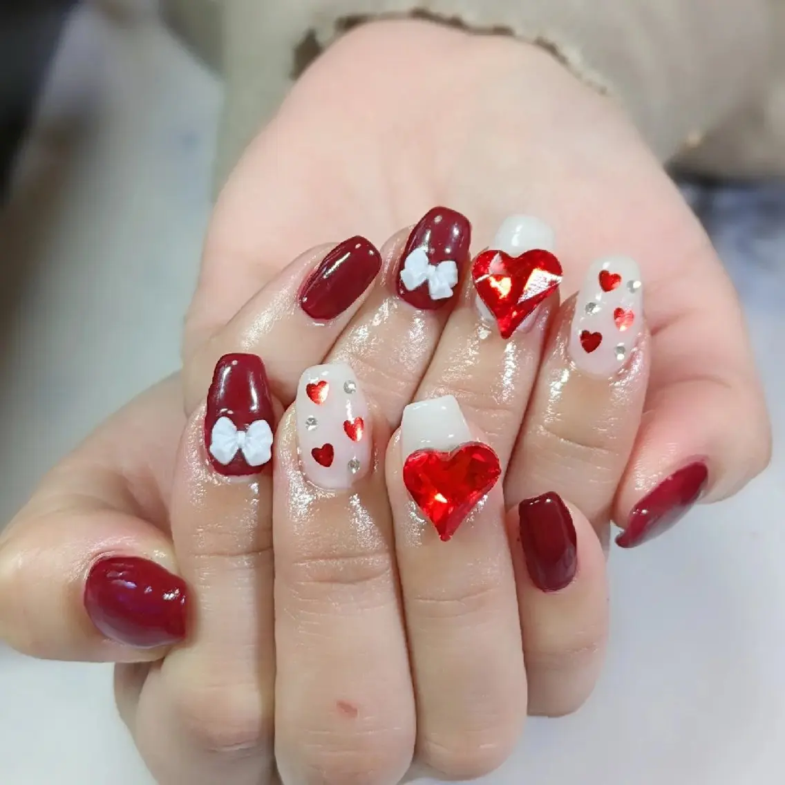 ネイル バレンタイン m&pPrivate nailsalonのネイルデザイン