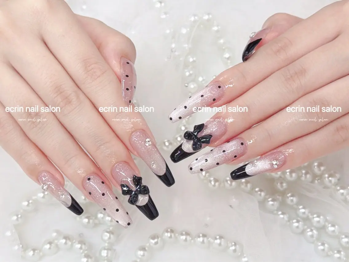 ネイル フレンチネイル マグネットネイル ネイルチップ ハンドネイル ハンドケア ecrin nail salon錦糸町のネイルデザイン