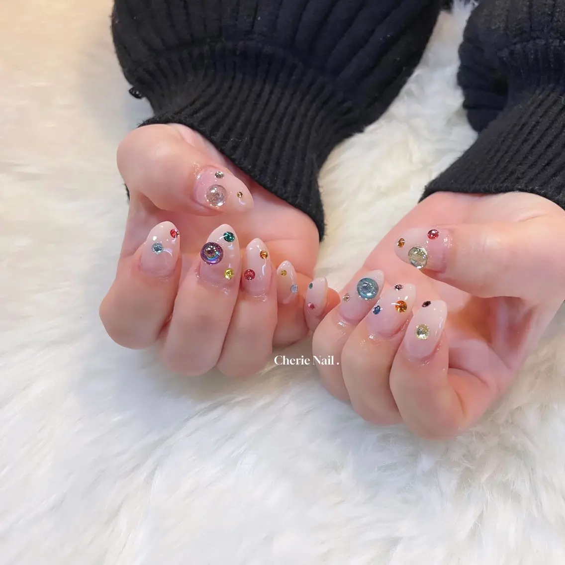 ネイル ストーンネイル Cherie Nailのネイルデザイン