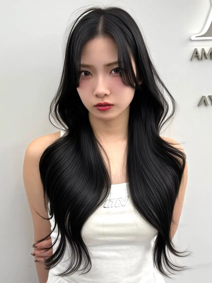 セミロング 韓国風ヘア レイヤーカット カット ヘアカラー トリートメント 割れない顔まわり× 小顔補正レイヤー難波のヘアスタイル
