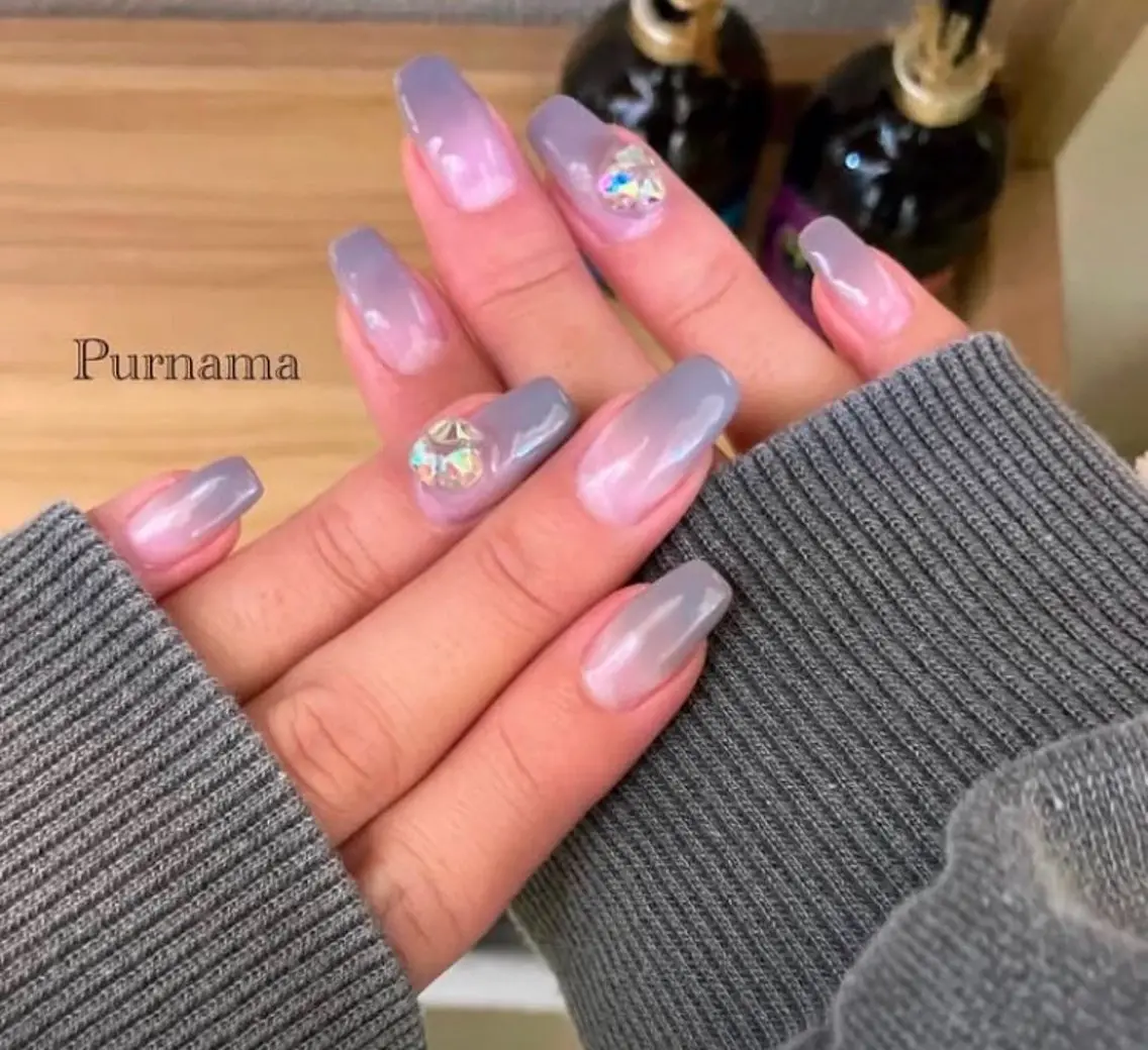 ネイル グラデーション スクエアネイル Purnama あきのネイルデザイン