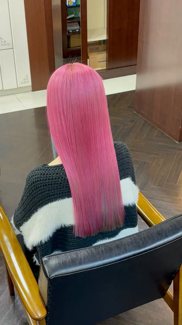 ロング カラー ブリーチ カットモデル募中✨️ 細田舞乃のヘアスタイル