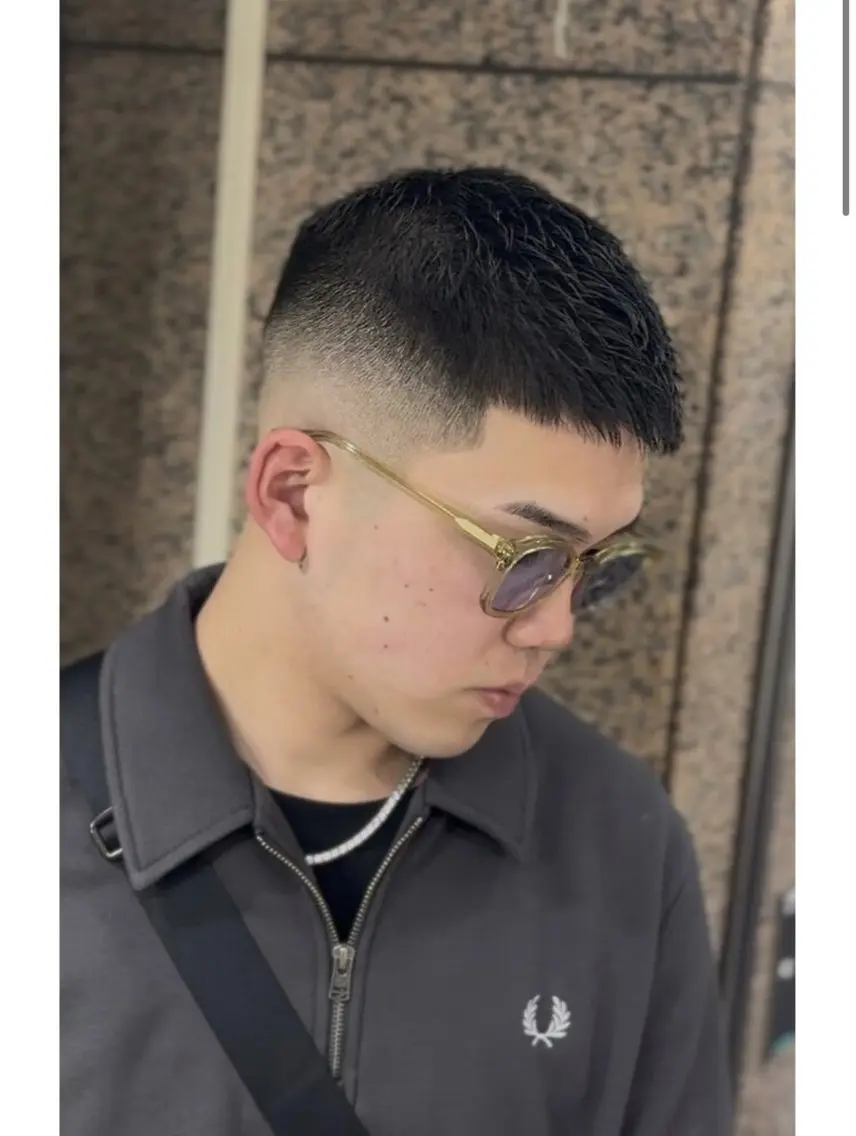 ショート メンズ トミモト アユムのヘアスタイル