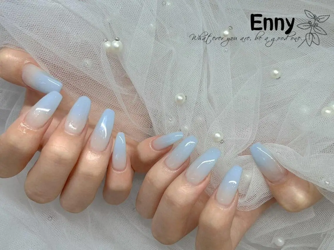ネイル チークネイル 長さ出し フラッシュネイル フットネイル フレンチネイル Nailsalon Ennyのネイルデザイン