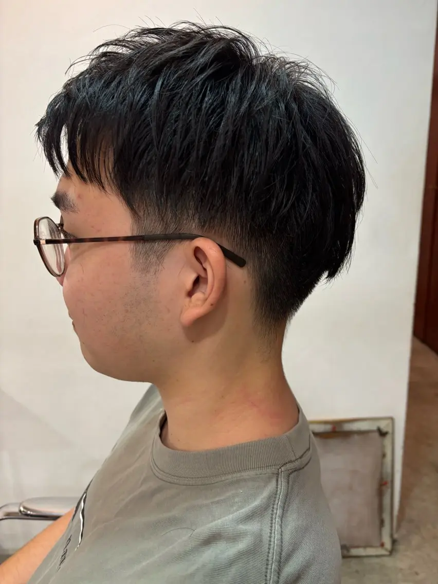 ショート 学生 カット イナイ ハルカのヘアスタイル