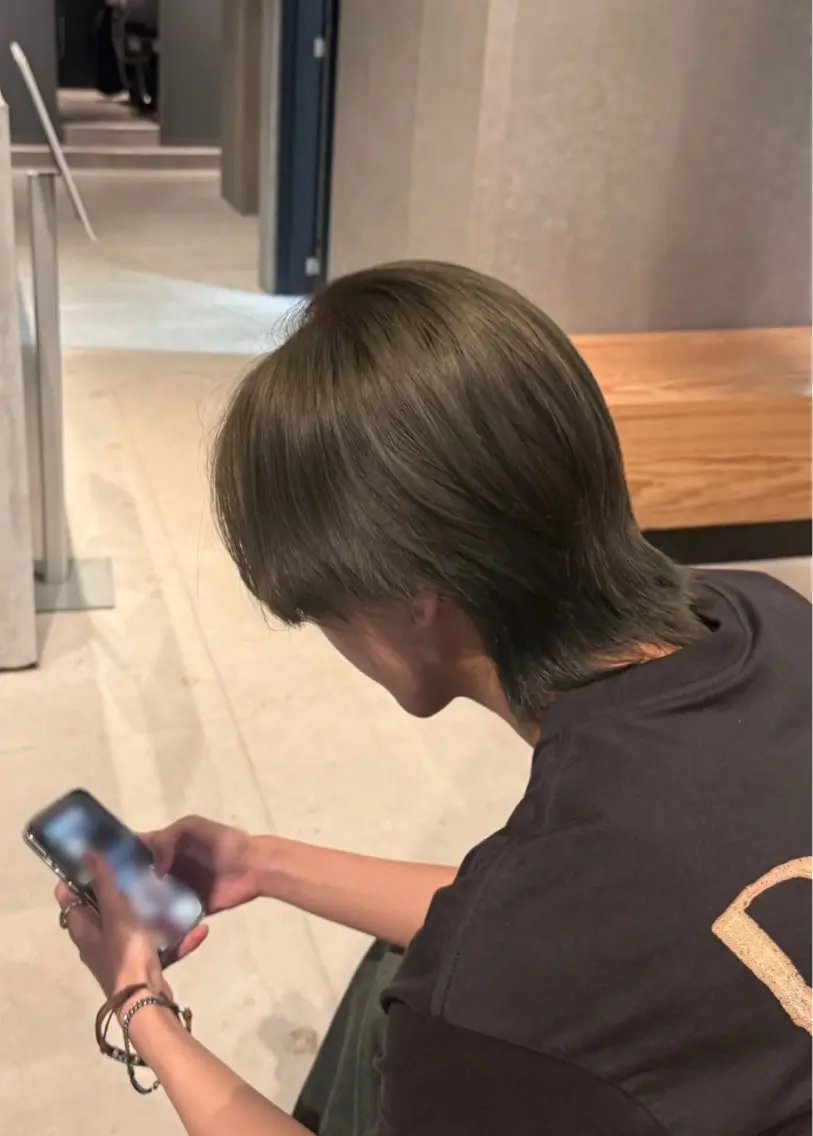 カラー グレージュ オリーブグレージュ オリーブグレー ヘアカラー トリートメント Fūna︎｜ 八王子 ｜モデル募集中のヘアスタイル