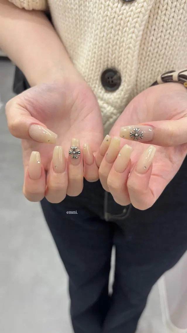 ネイル ハンドネイル emmi nailのネイルデザイン