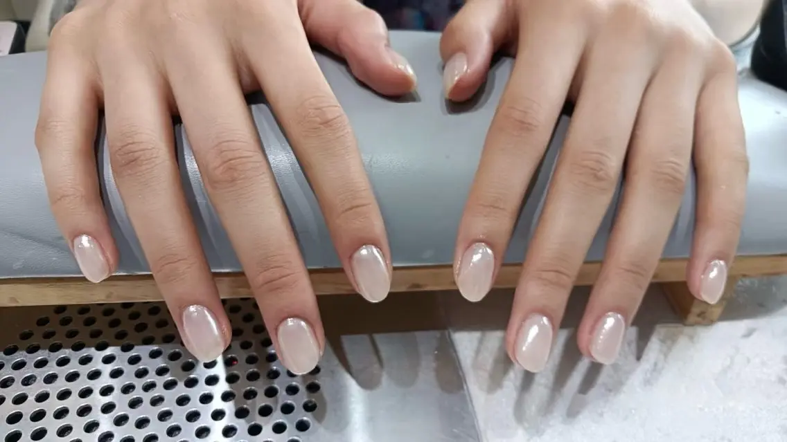 🌟HAND  【ソフトジェルオフ無料】最新トレンド ワンカラーオーロラの写真