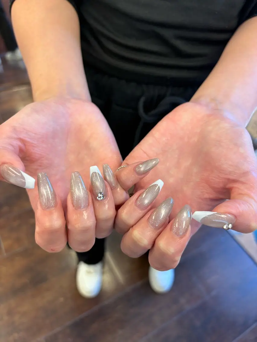 ネイル ハンドネイル AMI 美フォルムネイルのネイルデザイン