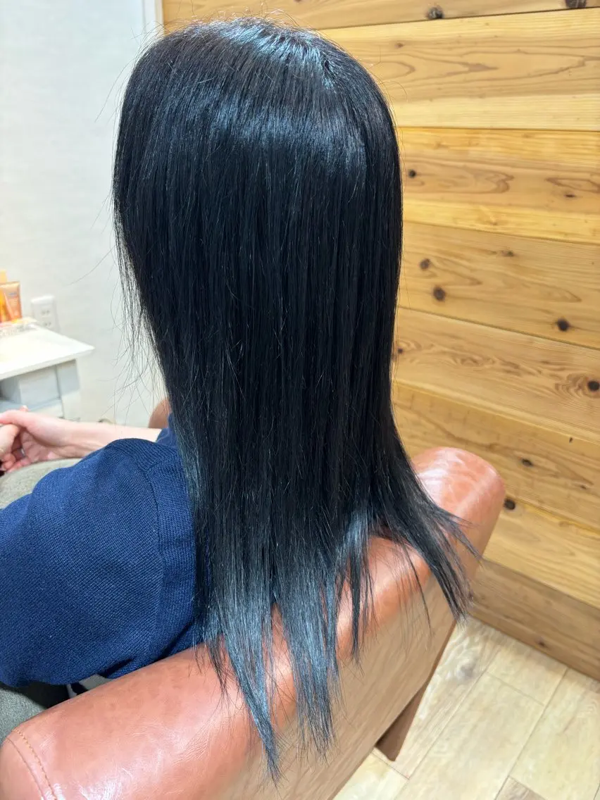 ロング Circus 石原愛里のヘアスタイル