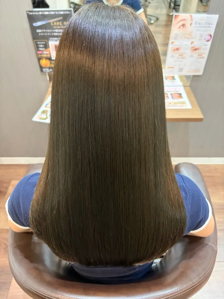ロング カラー グレージュ オリーブグレージュ オリーブグレー 利根川 海響のヘアスタイル