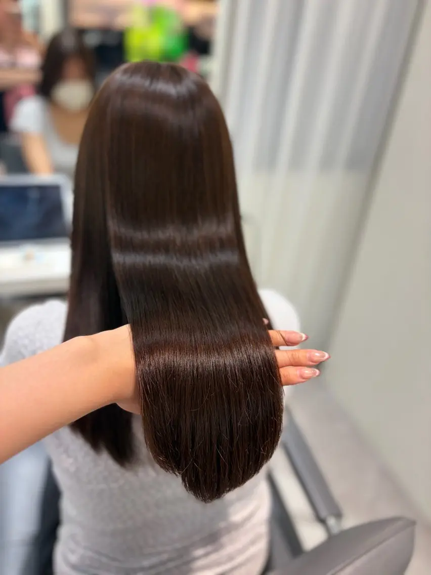 セミロング 縮毛矯正 伊原 愛実のヘアスタイル